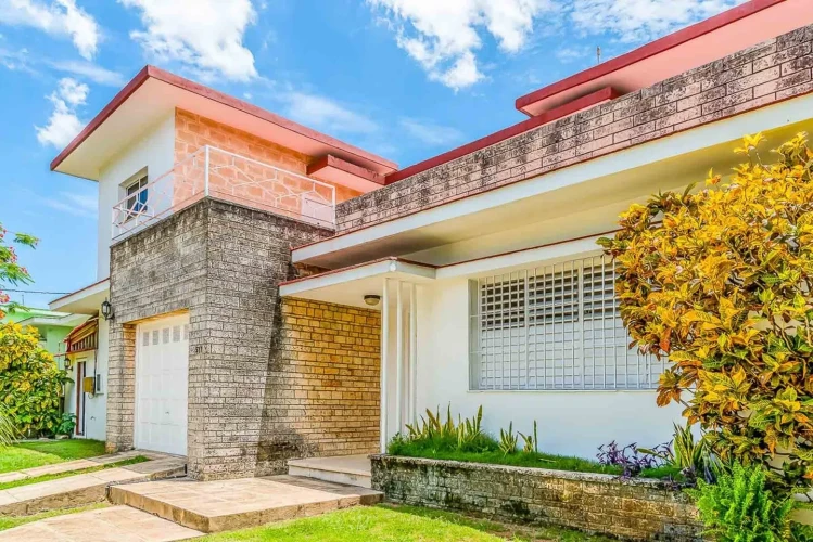 RHPL15 - 7 Yatak Odalı / 7 Banyolu Villa Iris, Miramar Havuzlu