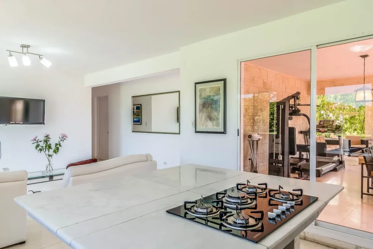RHPL15 - 7 Yatak Odalı / 7 Banyolu Villa Iris, Miramar Havuzlu