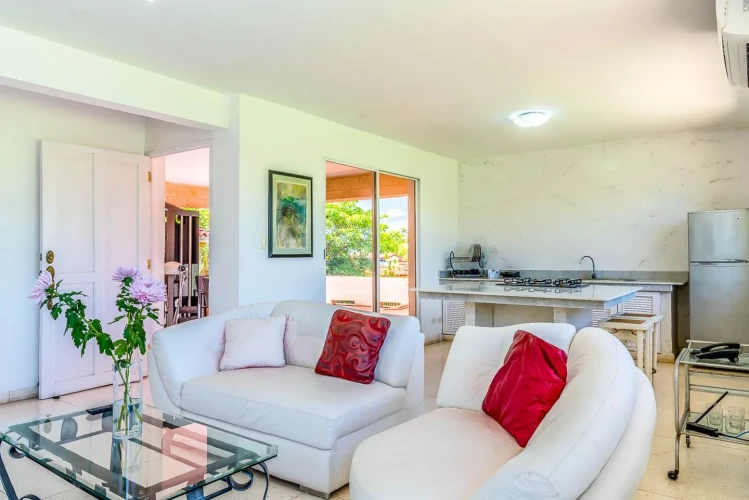 RHPL15 - 7 Yatak Odalı / 7 Banyolu Villa Iris, Miramar Havuzlu