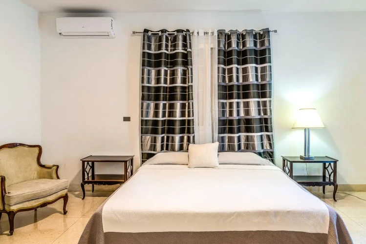 RHPL15 - 7 Yatak Odalı / 7 Banyolu Villa Iris, Miramar Havuzlu