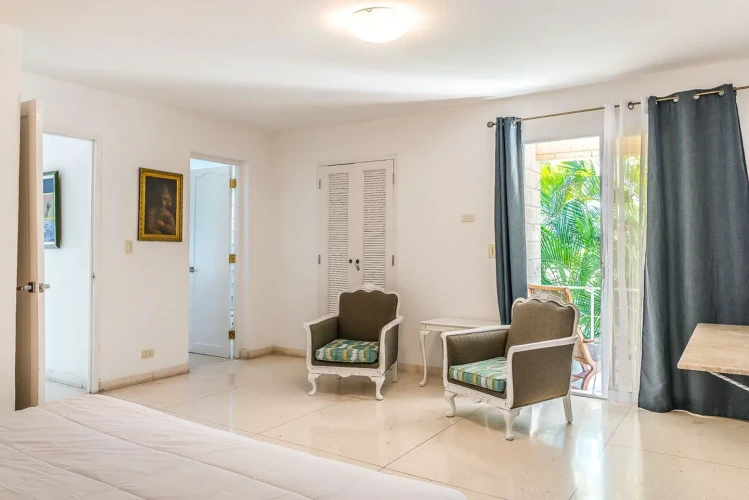 RHPL15 - 7 Yatak Odalı / 7 Banyolu Villa Iris, Miramar Havuzlu