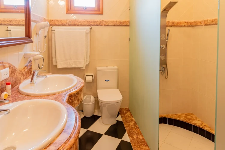 RHPL197 - 4 Yatak Odalı / 4 Banyolu Havana'da Havuzlu Villa Vella
