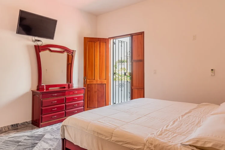 RHPL197 - 4 Yatak Odalı / 4 Banyolu Havana'da Havuzlu Villa Vella
