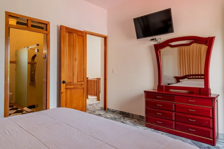 RHPL197 - 4 Yatak Odalı / 4 Banyolu Havana'da Havuzlu Villa Vella