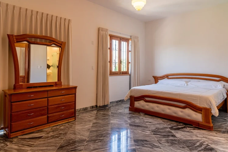 RHPL197 - 4 Yatak Odalı / 4 Banyolu Havana'da Havuzlu Villa Vella