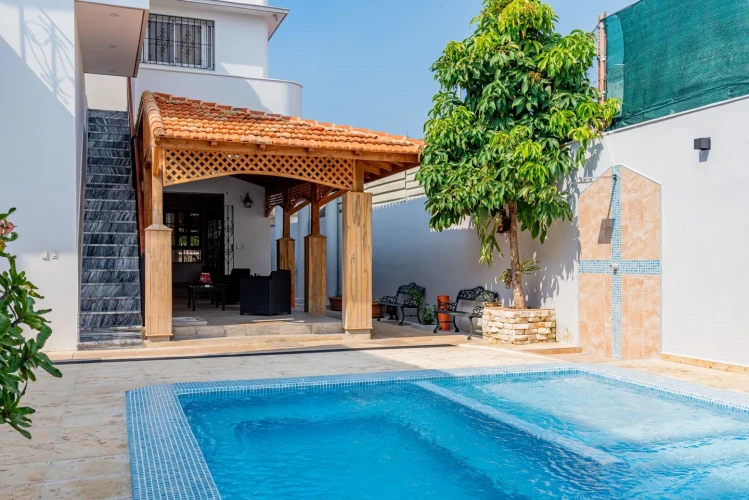 RHPL197 - 4 Yatak Odalı / 4 Banyolu Havana'da Havuzlu Villa Vella