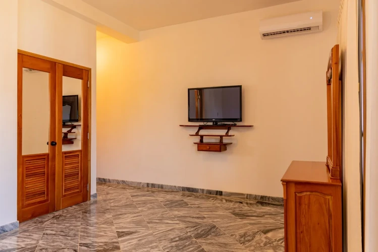 RHPL197 - 4 Yatak Odalı / 4 Banyolu Havana'da Havuzlu Villa Vella