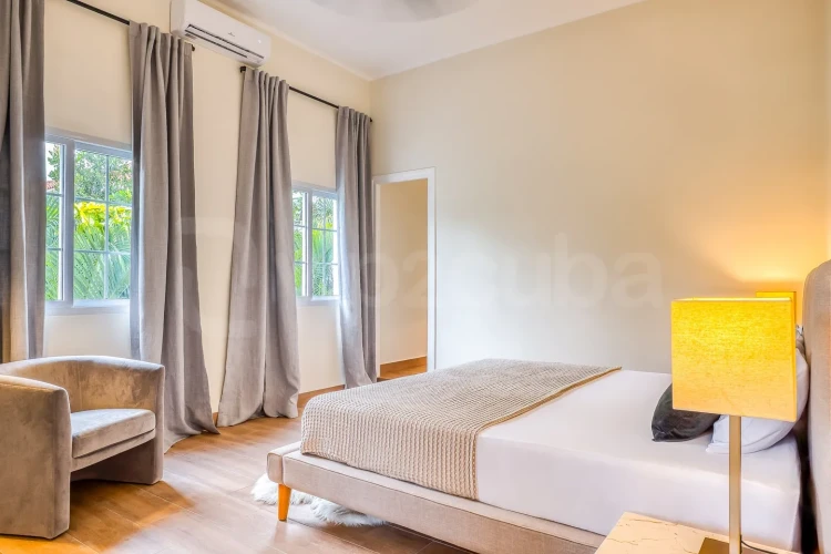 RHPL198 5 - Yatak Odalı / 5 Banyolu Casa Diplomatico, Miramar