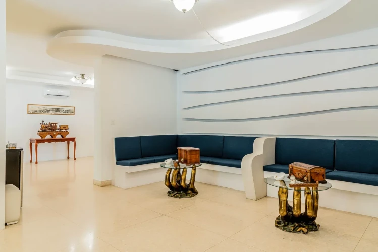 RHPL199 - 4 Yatak Odalı / 4 Banyolu Casa Vivian, Miramar'da