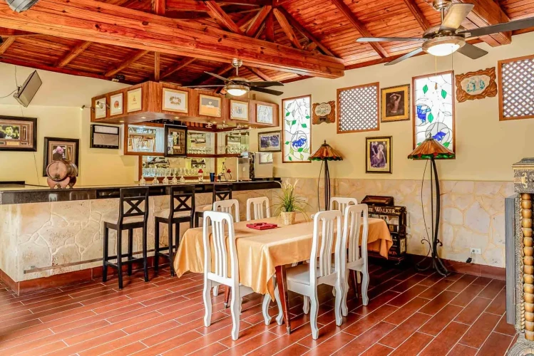 RHPL199 - 4 Yatak Odalı / 4 Banyolu Casa Vivian, Miramar'da