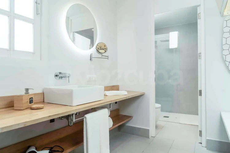 RHPLZ199 - 10 Yatak Odalı / 10 Banyolu Distancia Butik Hotel, Vedado