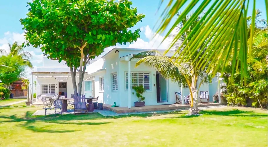 RHPL200 - 3 Yatak Odalı / 3 Banyolu Villa Formentera, Santa Fe Havuzlu