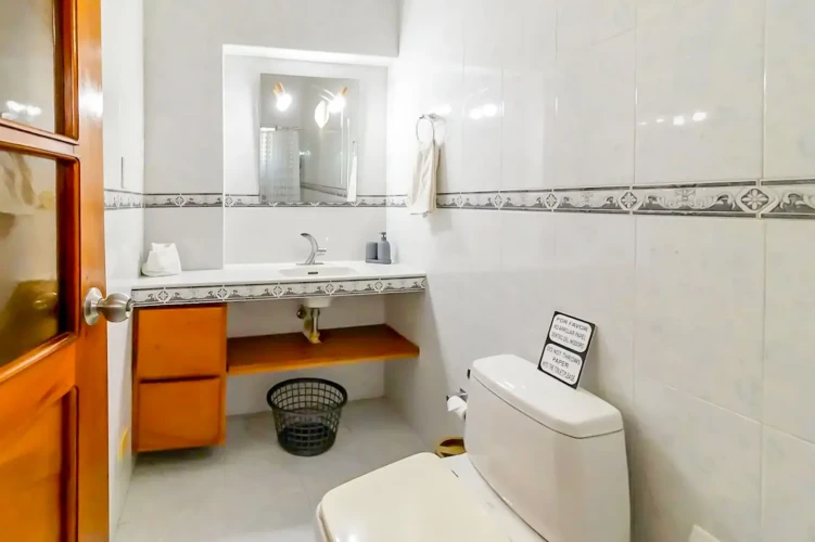 RHPL37 5BR Hostal Raysel in Miramar Havana