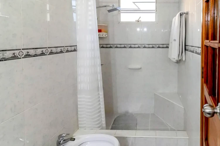 RHPL37 5BR Hostal Raysel in Miramar Havana