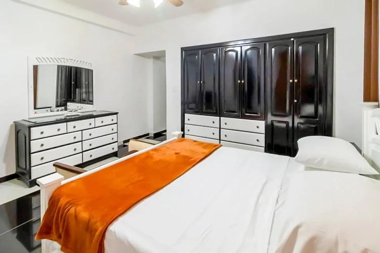 RHPL37 5BR Hostal Raysel in Miramar Havana