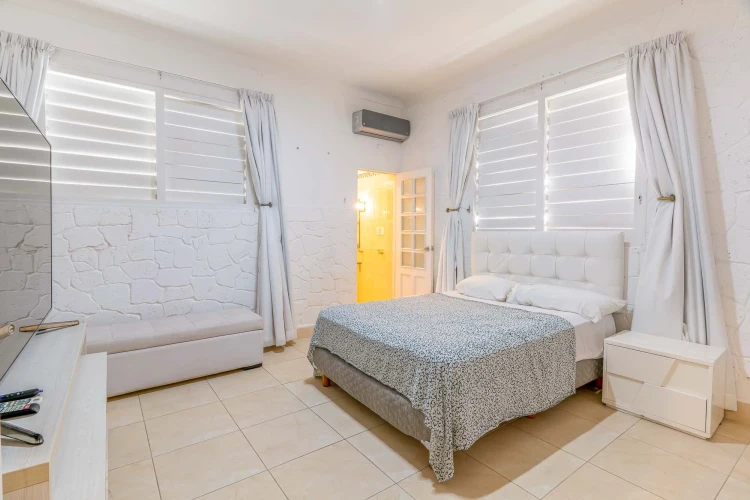 RHPL202 - 4 Yatak Odalı / 4 Banyolu Casa ISA Miramar/Küçük Havuz/wifi